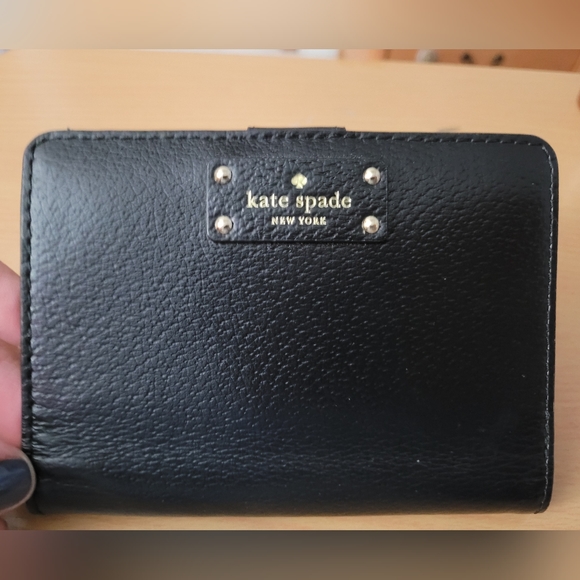 Kate Spade wallet - Picture 2 of 3